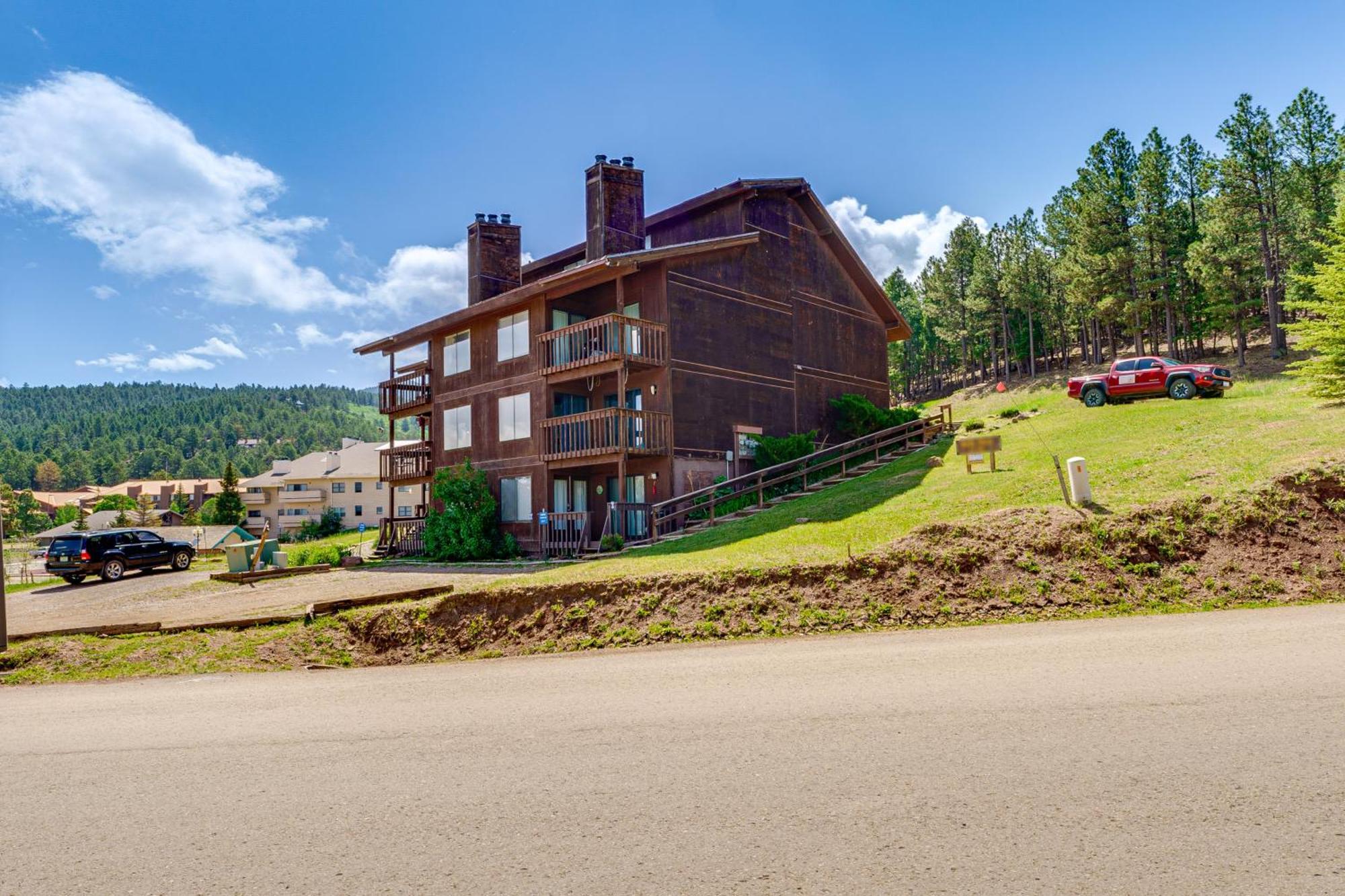 Angel Fire Mountain Condo Steps To Ski Resort! 外观 照片